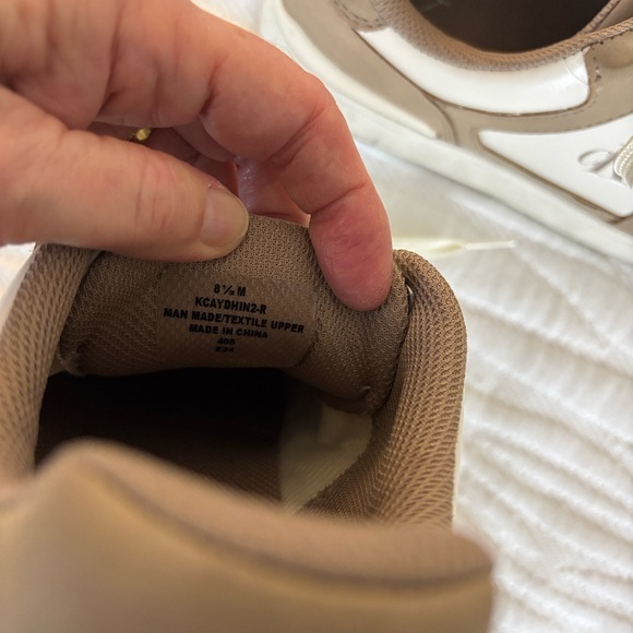 Calvin Klein Jeans White and Tan Sneakers size 8.5 - Picture 7 of 8